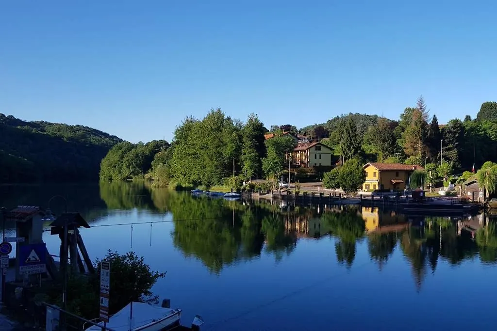 The House Of The River Villa d'Adda